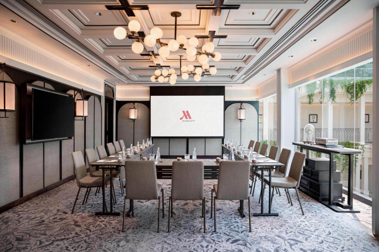 होटल Marriott The Surawongse